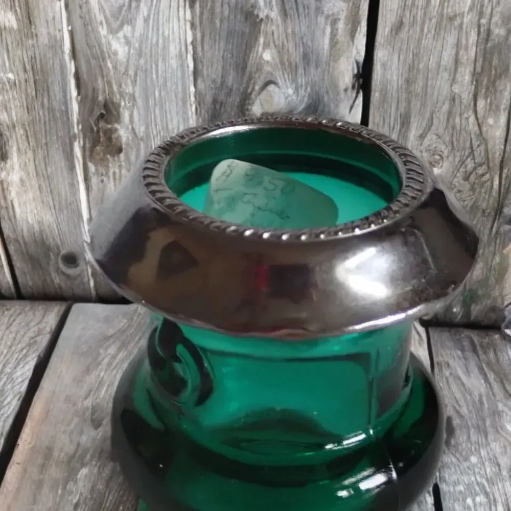 Vintage L E SMITH Green Glass Toothpick Holder Handles Thick Cauldron Silver Rim